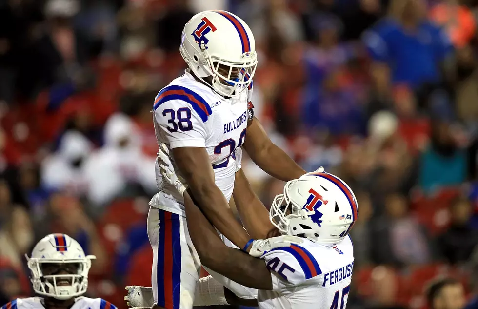 L.A. Tech Fans Are Giving Their Hawaii Bowl Tickets to the Troops